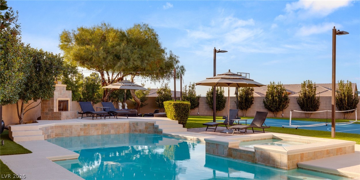 25 Kittansett Loop Henderson NV 89052