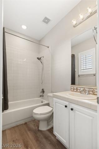 25 Kittansett Loop Henderson NV 89052
