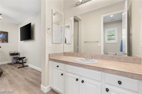 25 Kittansett Loop Henderson NV 89052