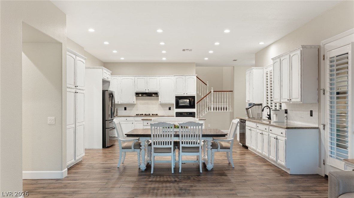 25 Kittansett Loop Henderson NV 89052