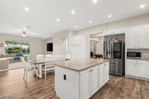 25 Kittansett Loop Henderson NV 89052
