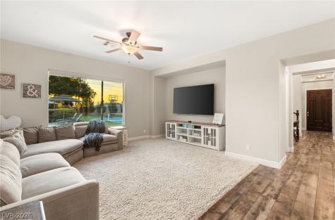 25 Kittansett Loop Henderson NV 89052