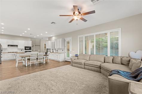 25 Kittansett Loop Henderson NV 89052