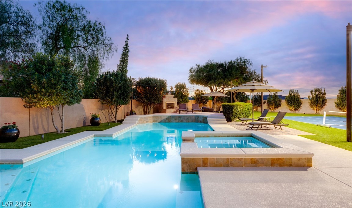 25 Kittansett Loop Henderson NV 89052