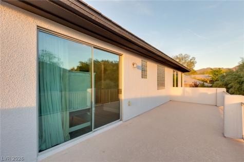 25 Kittansett Loop Henderson NV 89052