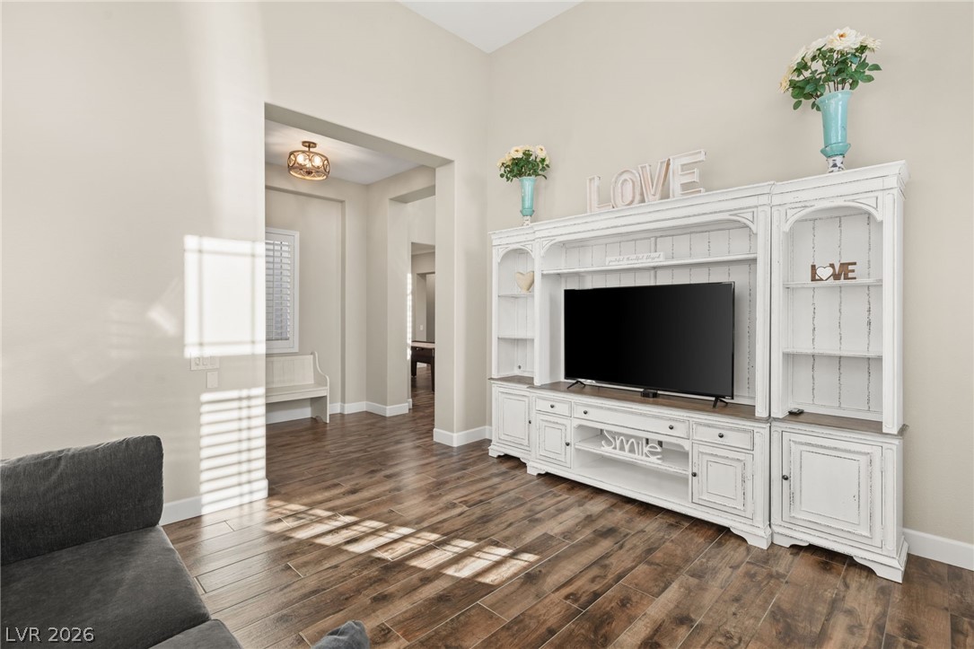 25 Kittansett Loop Henderson NV 89052