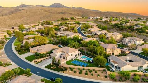 25 Kittansett Loop Henderson NV 89052