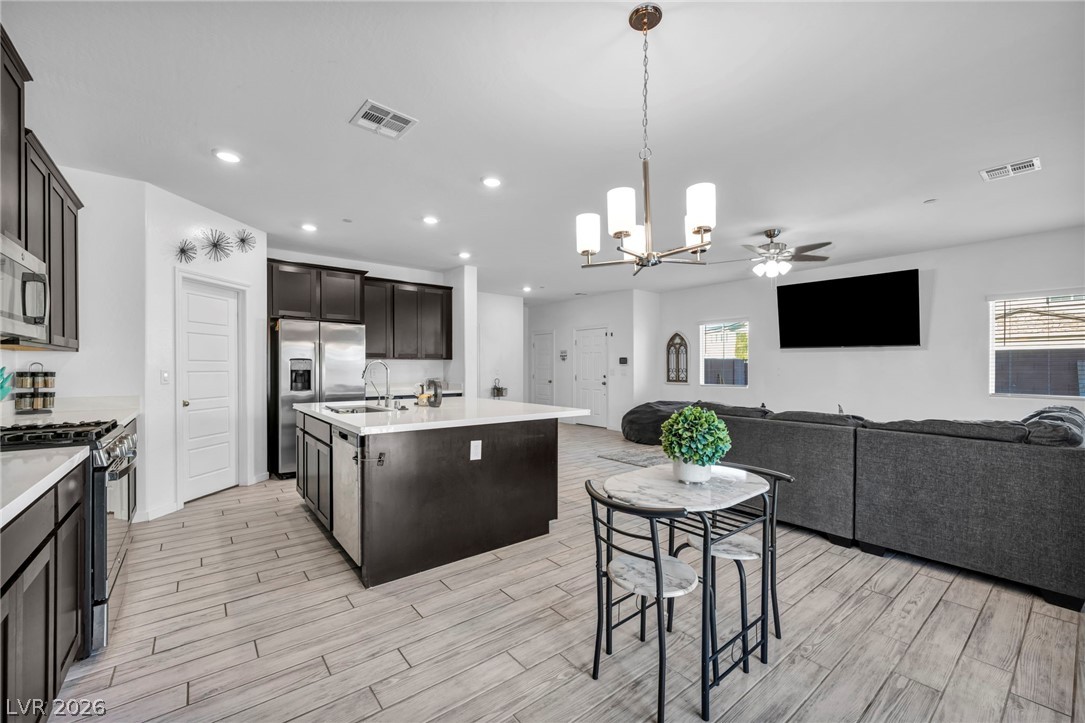 1626 Dakota Group Avenue North Las Vegas NV 89084