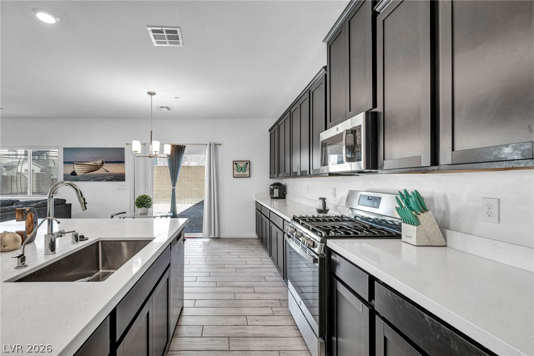 1626 Dakota Group Avenue North Las Vegas NV 89084