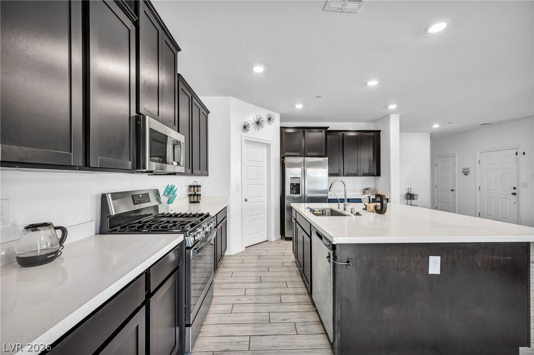1626 Dakota Group Avenue North Las Vegas NV 89084