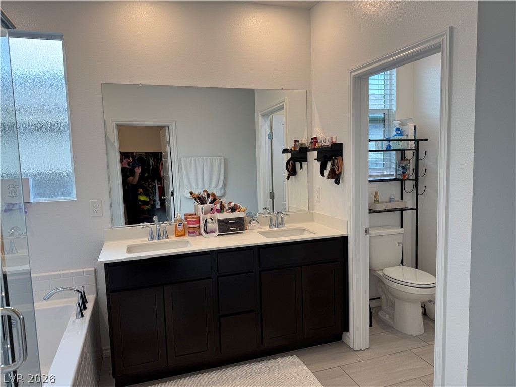 9447 Elmhurst Ridge Avenue Las Vegas NV 89143