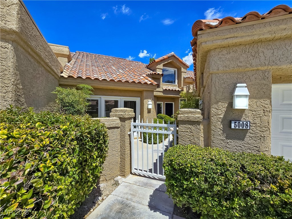 5008 Shoal Creek Circle Las Vegas NV 89113