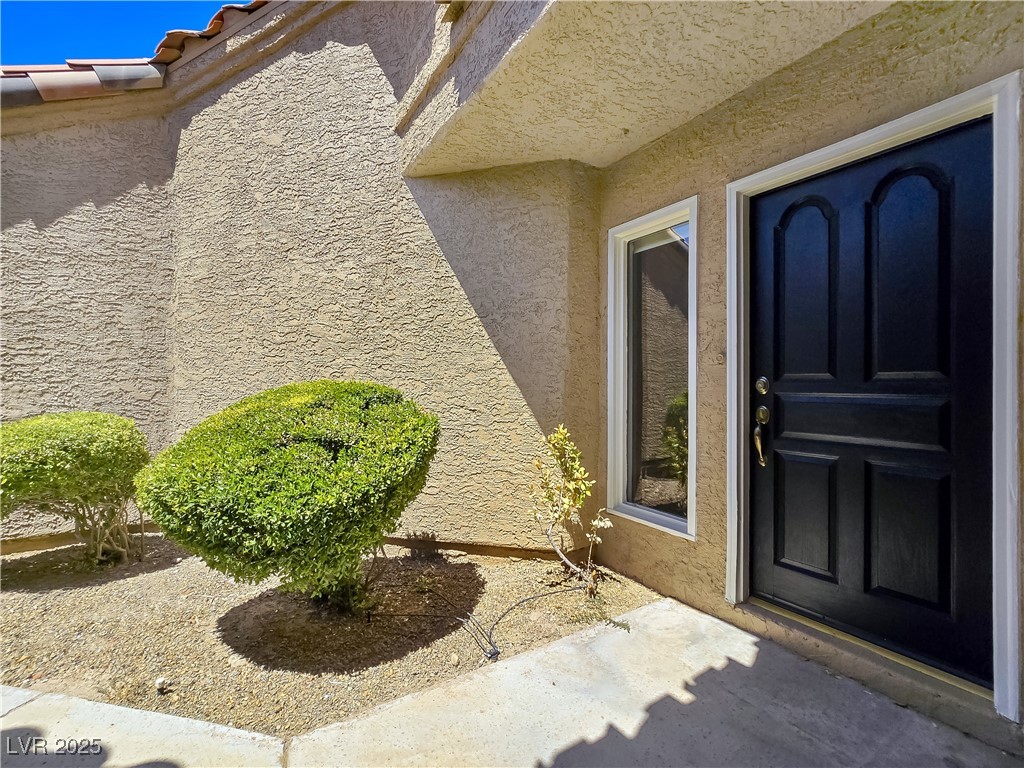 5008 Shoal Creek Circle Las Vegas NV 89113