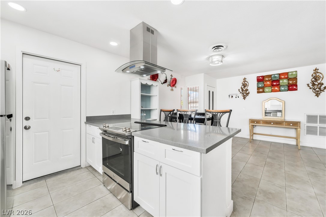 1208 Saylor Way Las Vegas NV 89108