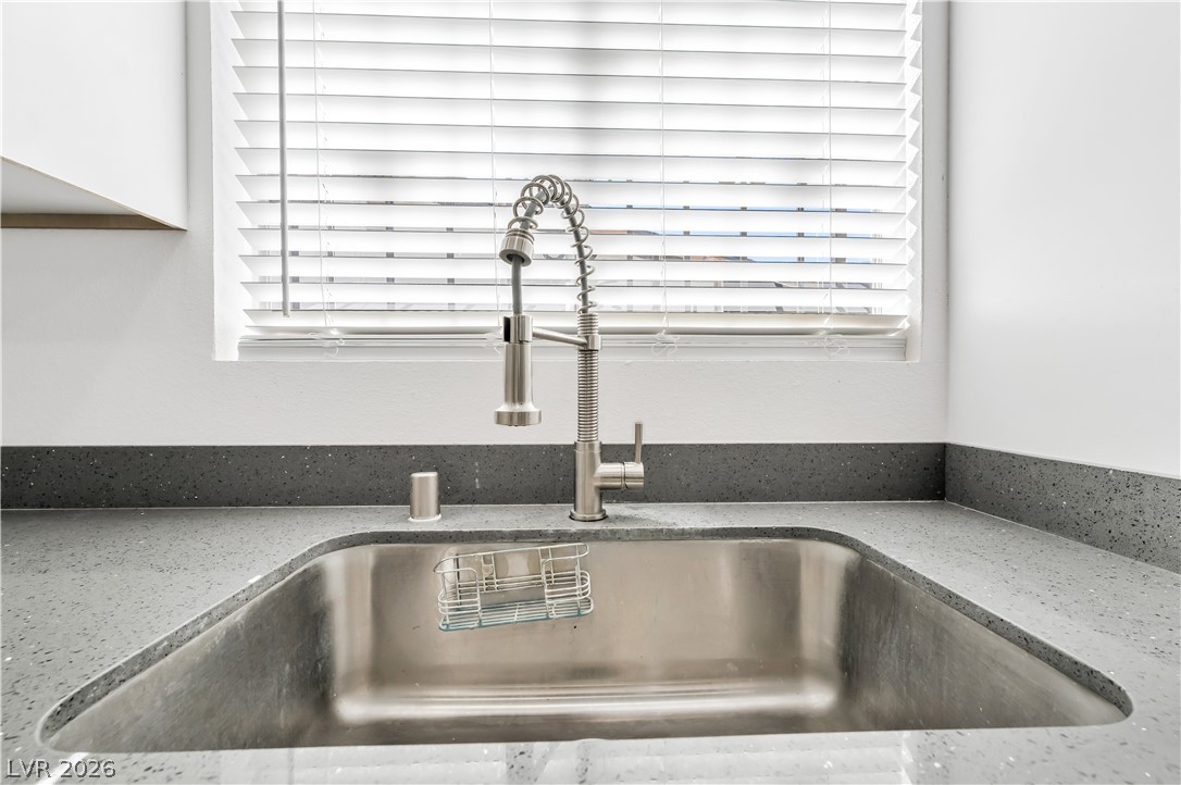 1208 Saylor Way Las Vegas NV 89108