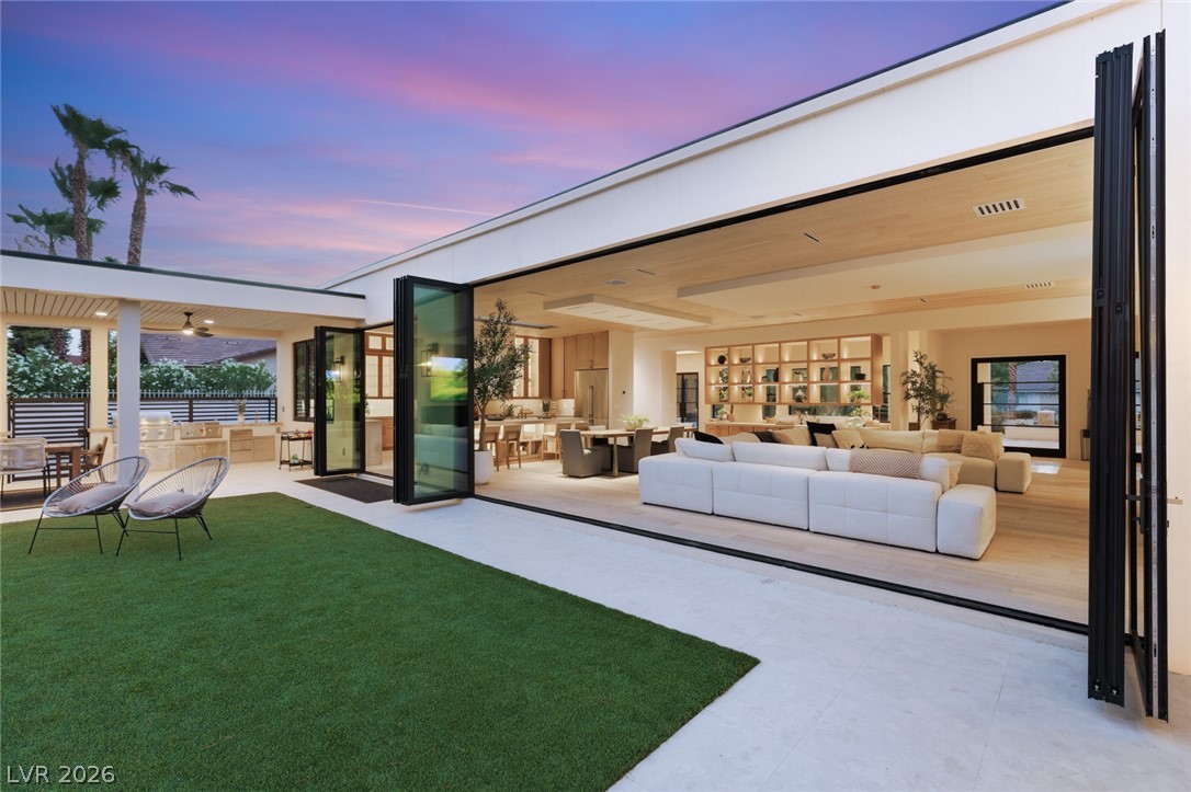 2401 Driftwood Drive Las Vegas NV 89107