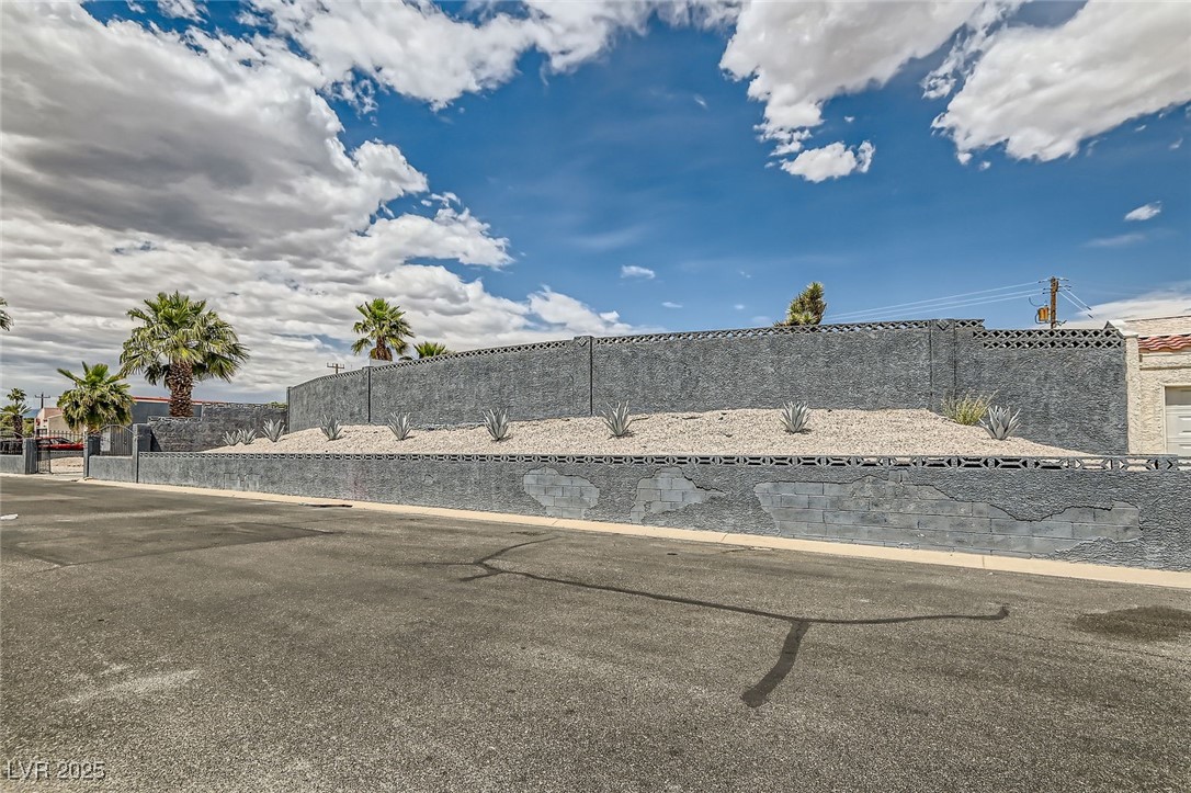 2520 Castlesands Way Las Vegas NV 89121