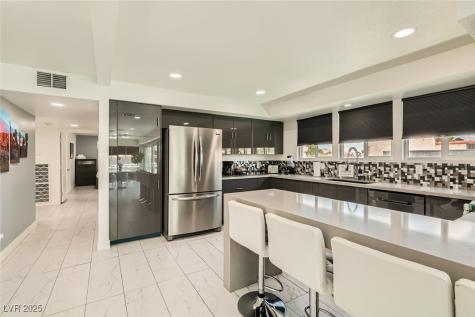 2520 Castlesands Way Las Vegas NV 89121