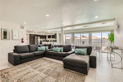 2520 Castlesands Way Las Vegas NV 89121