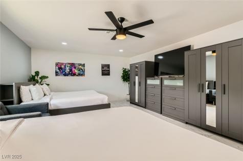 2520 Castlesands Way Las Vegas NV 89121