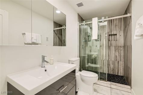 2520 Castlesands Way Las Vegas NV 89121