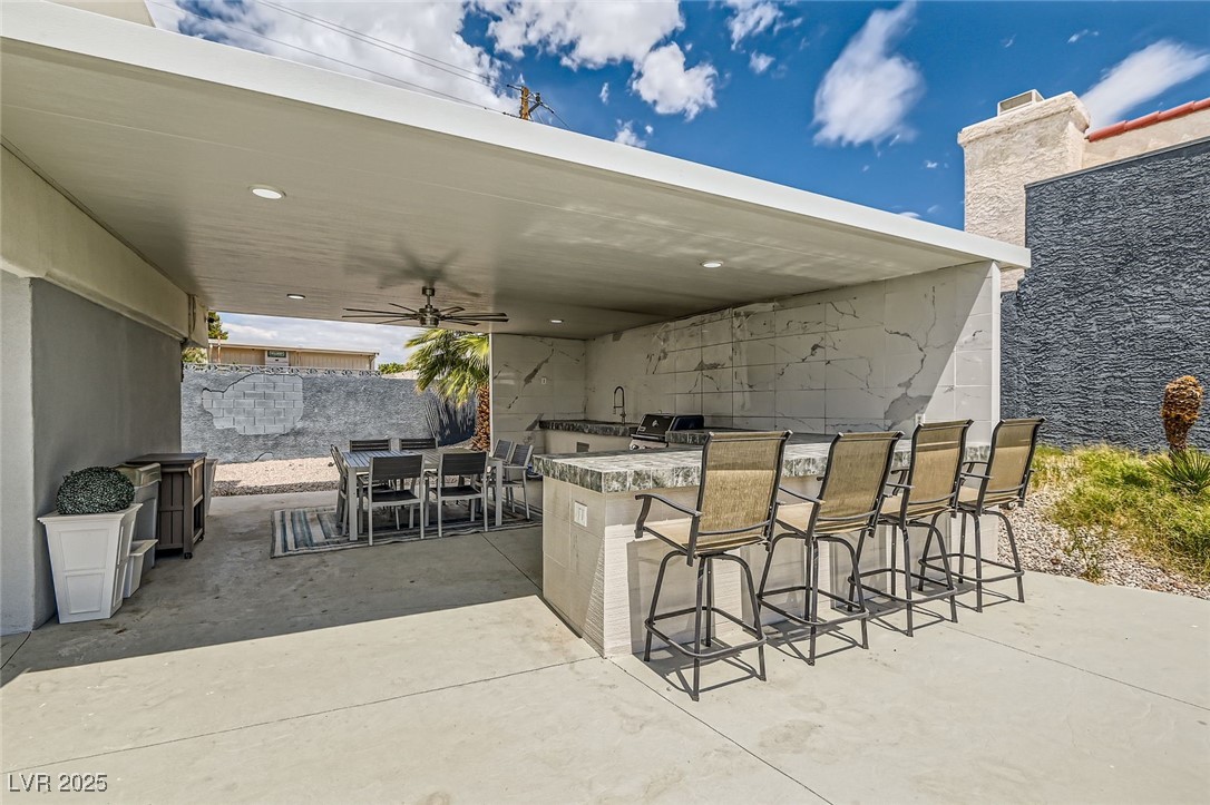 2520 Castlesands Way Las Vegas NV 89121