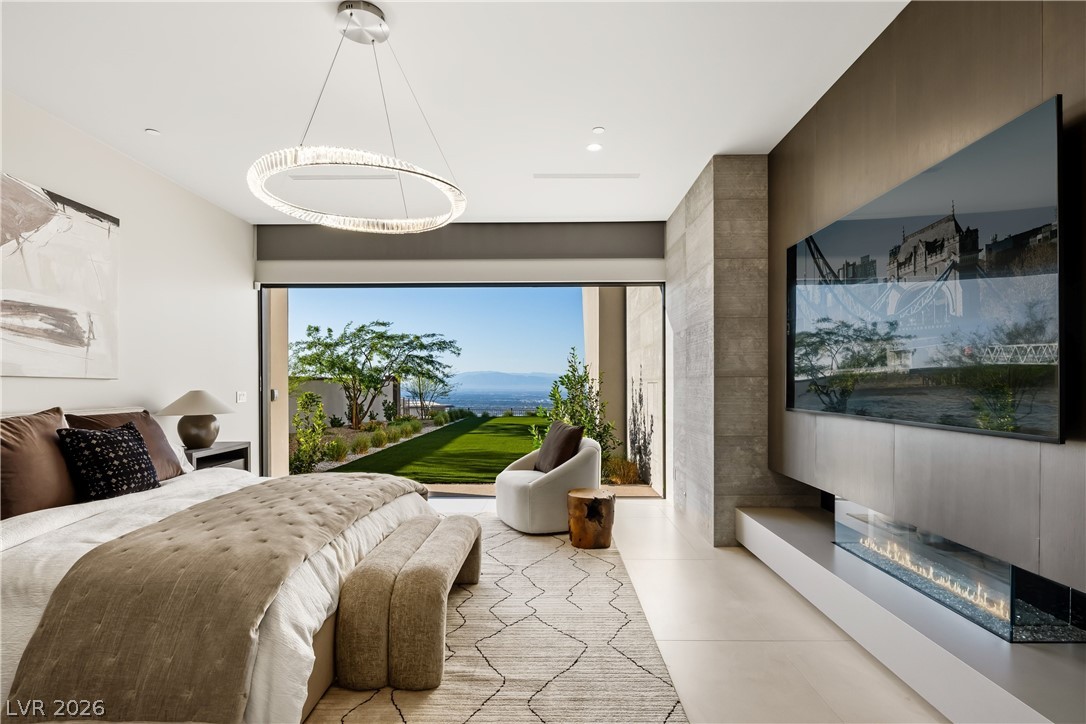 8 Chisel Crest Court Henderson NV 89012