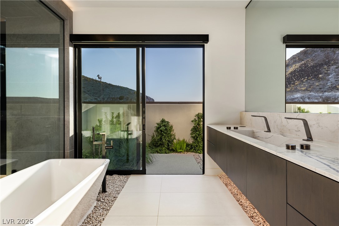 8 Chisel Crest Court Henderson NV 89012