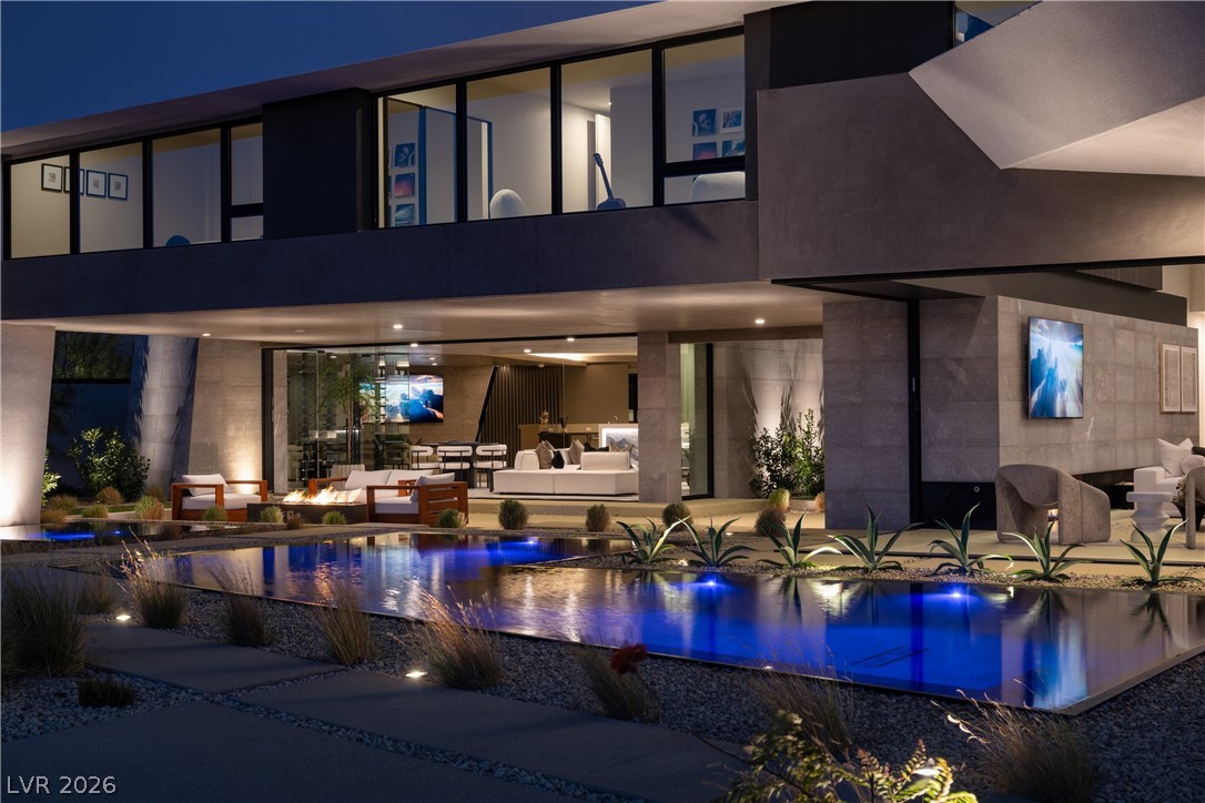 8 Chisel Crest Court Henderson NV 89012