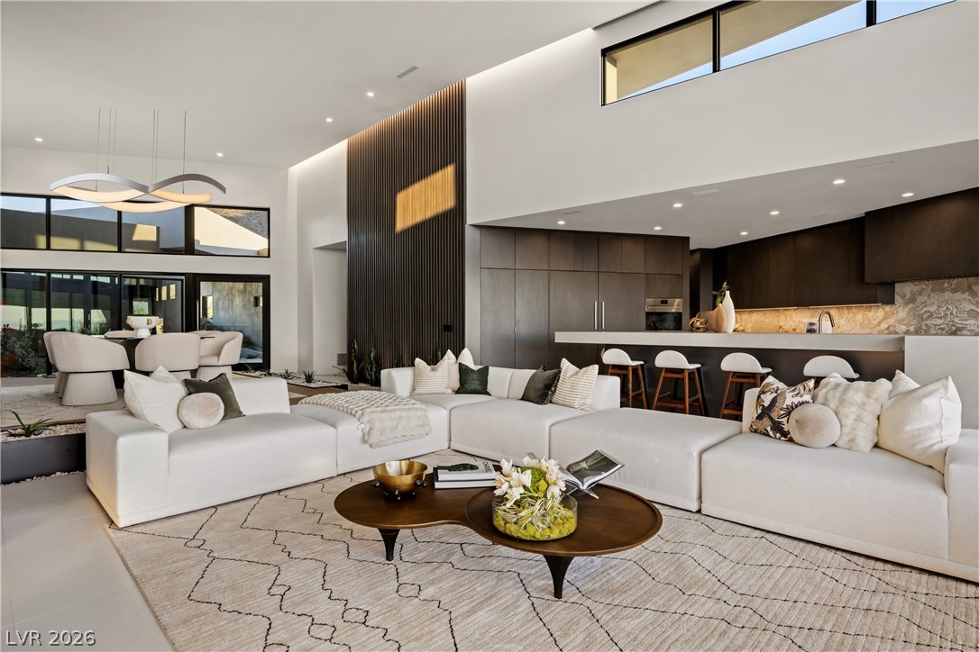 8 Chisel Crest Court Henderson NV 89012