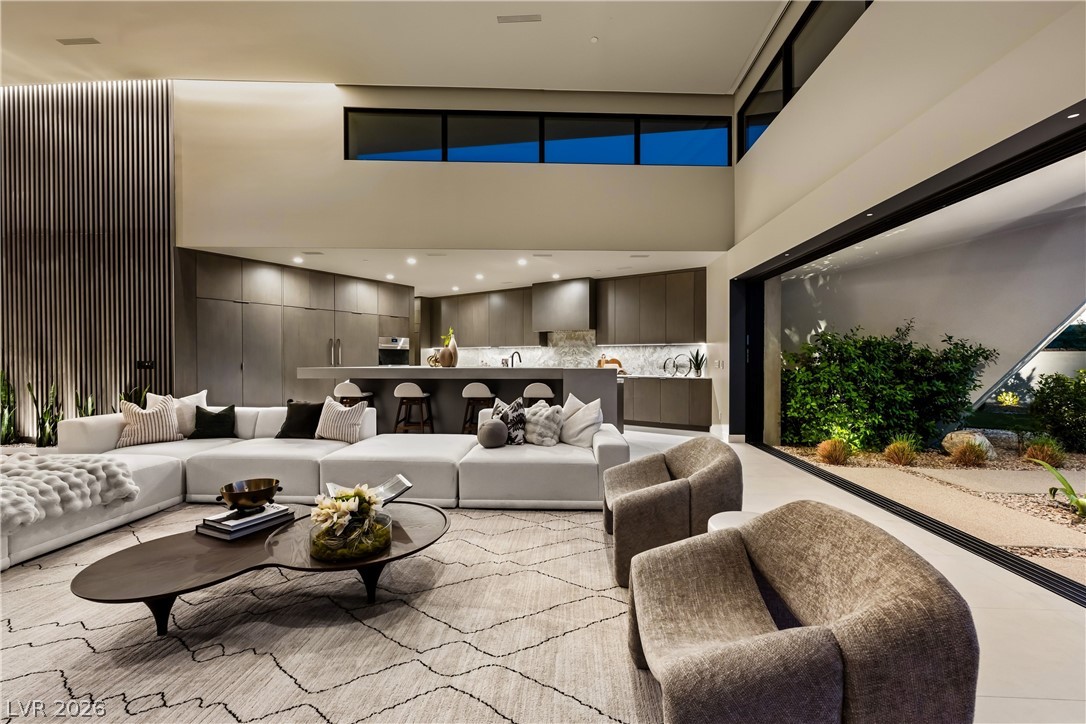 8 Chisel Crest Court Henderson NV 89012