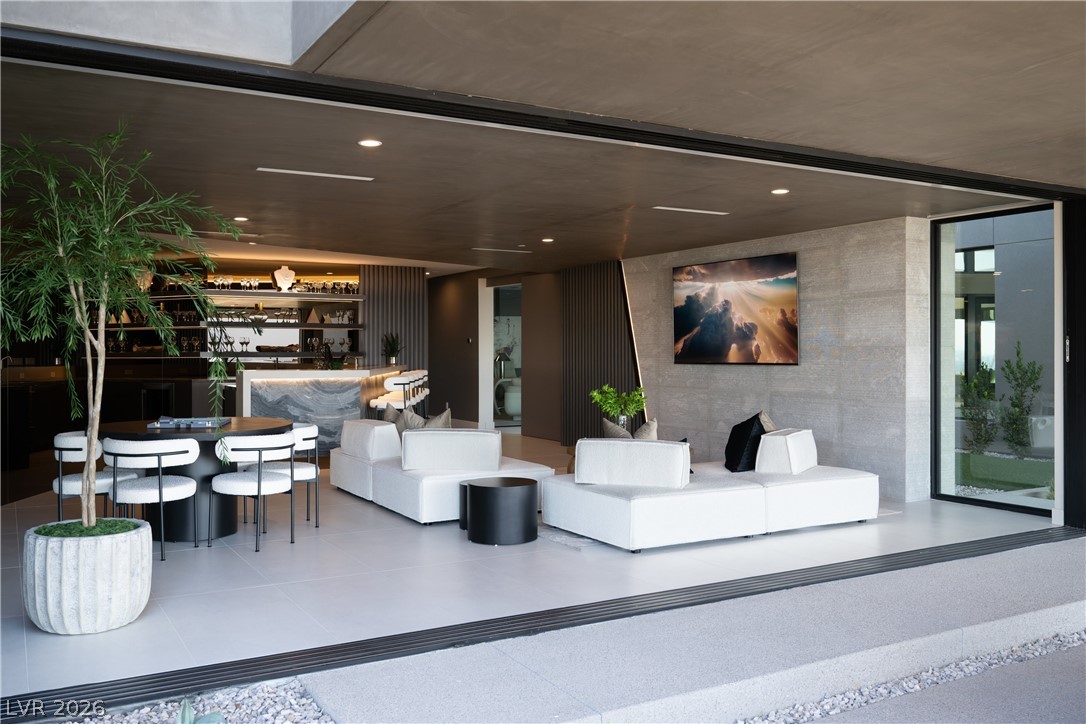 8 Chisel Crest Court Henderson NV 89012