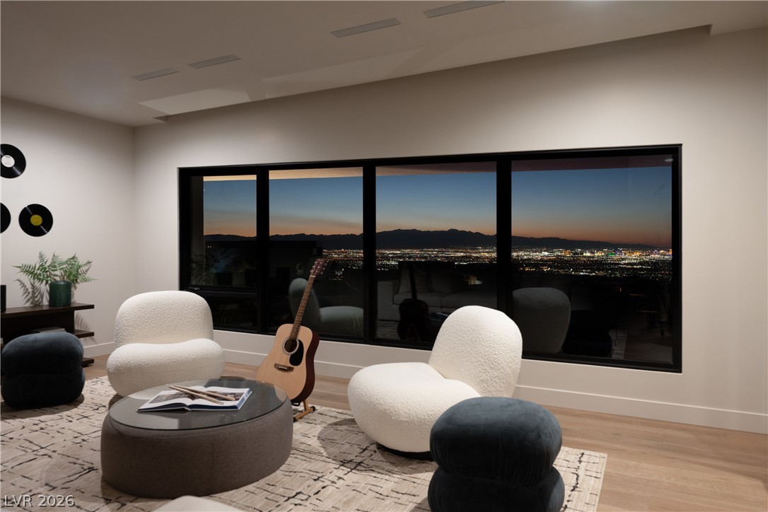 8 Chisel Crest Court Henderson NV 89012