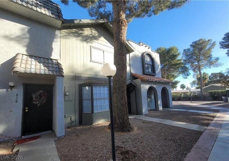 854 Stainglass Lane Las Vegas NV 89110