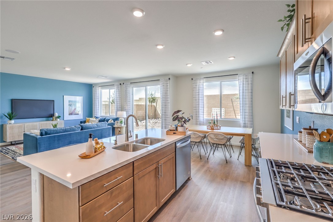 566 Ivory Peacock Ct Court Henderson NV 89011
