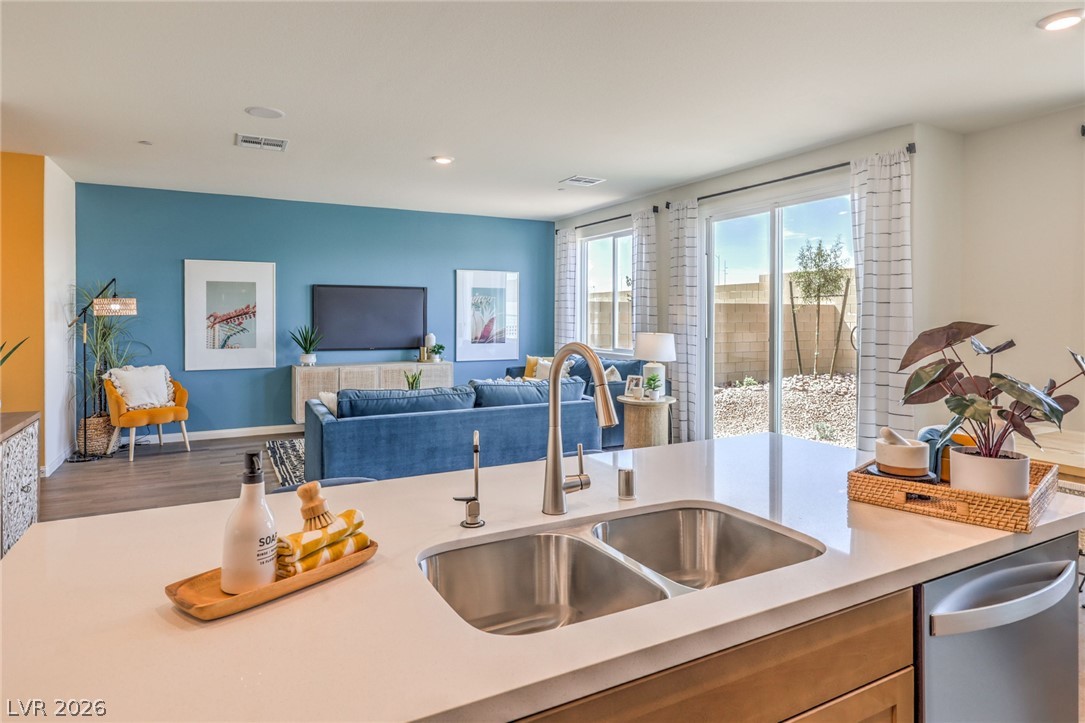 566 Ivory Peacock Ct Court Henderson NV 89011