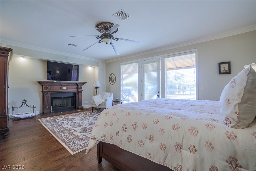 2863 Queens Courtyard Drive Las Vegas NV 89109
