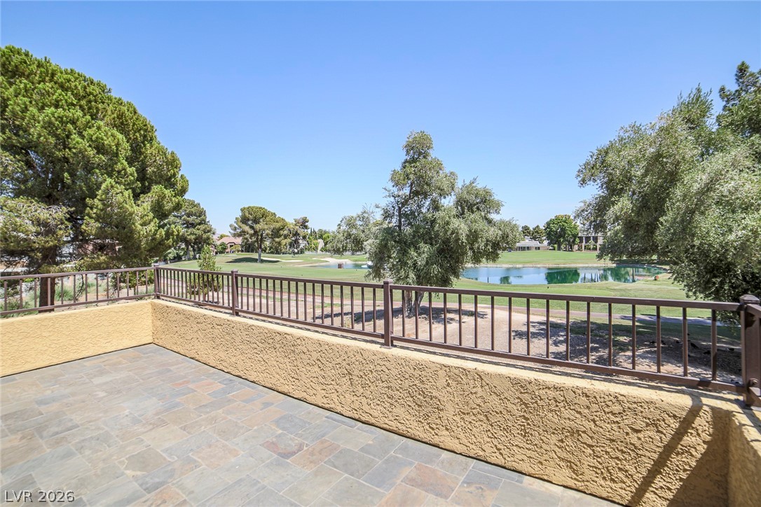 2863 Queens Courtyard Drive Las Vegas NV 89109