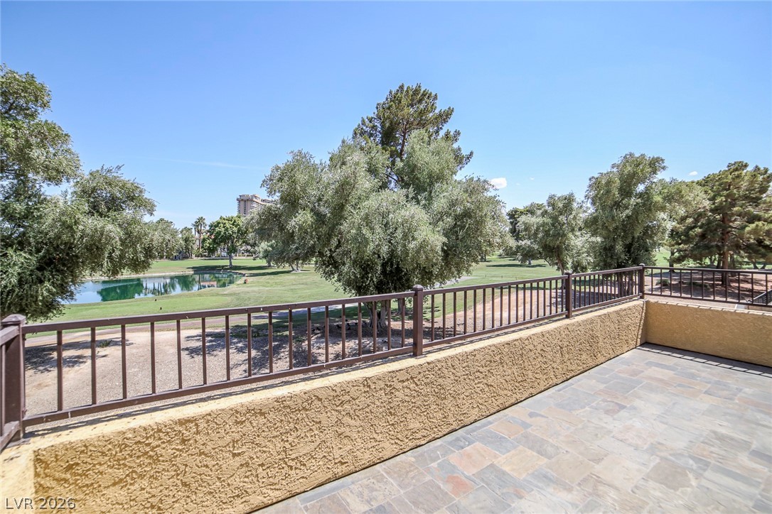 2863 Queens Courtyard Drive Las Vegas NV 89109