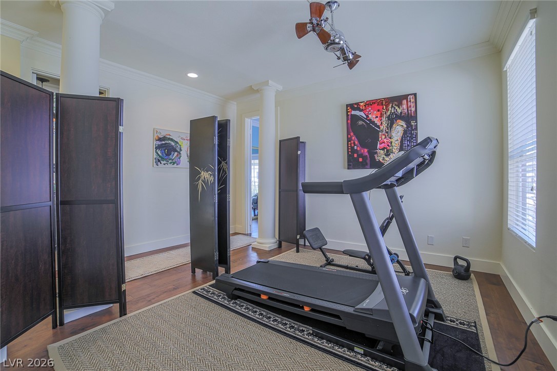 2863 Queens Courtyard Drive Las Vegas NV 89109