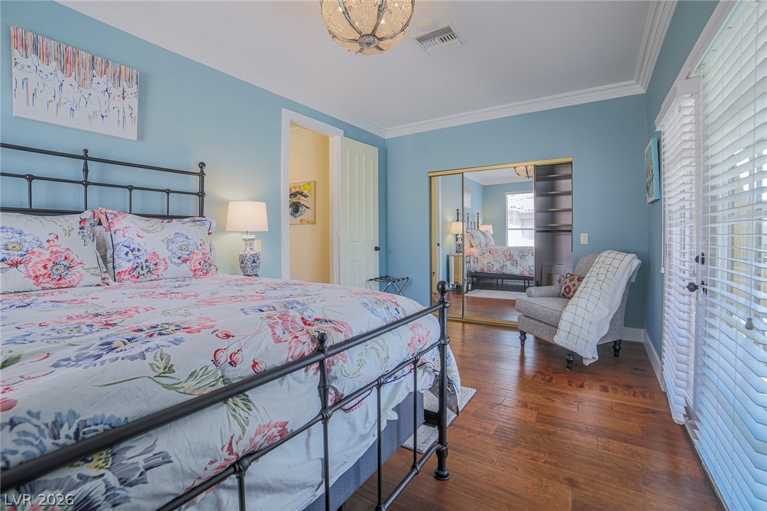 2863 Queens Courtyard Drive Las Vegas NV 89109