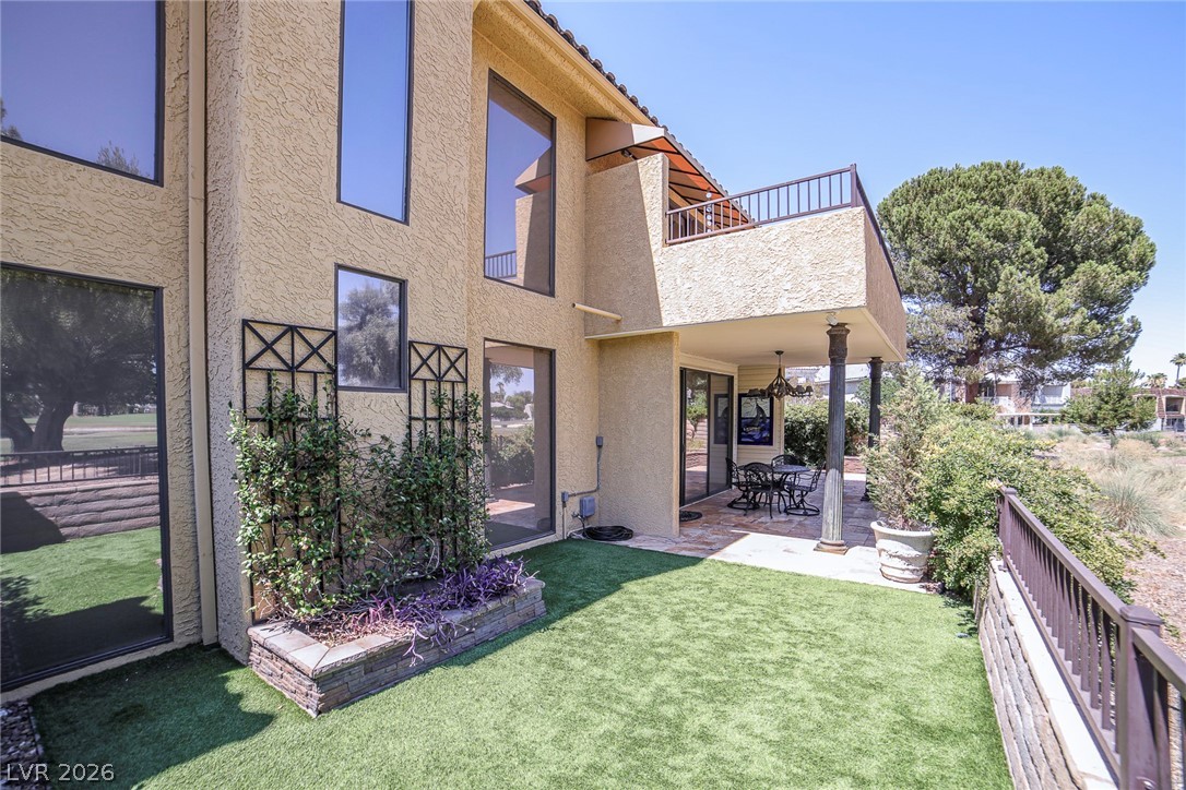 2863 Queens Courtyard Drive Las Vegas NV 89109