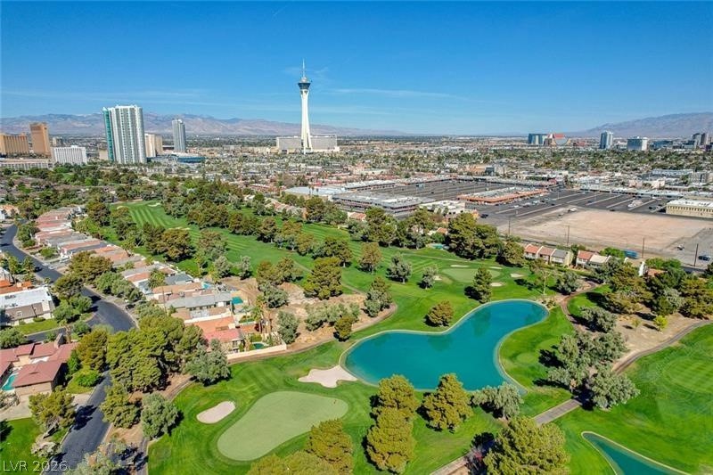 2863 Queens Courtyard Drive Las Vegas NV 89109