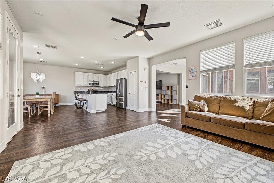517 Ivy Spring Street Las Vegas NV 89138