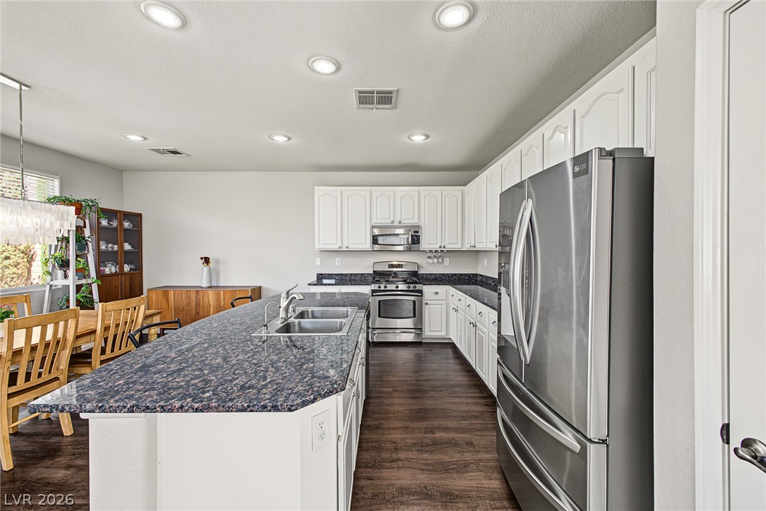 517 Ivy Spring Street Las Vegas NV 89138
