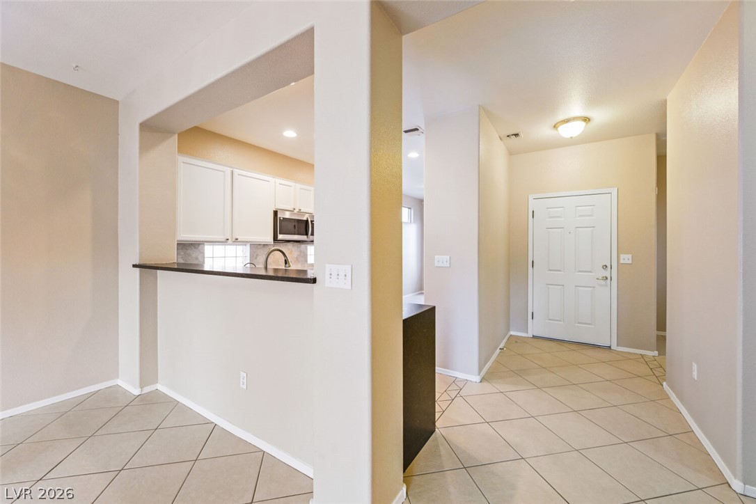 1813 Tiger Creek Avenue Henderson NV 89012