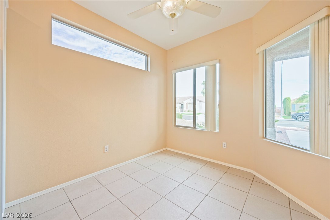 1813 Tiger Creek Avenue Henderson NV 89012