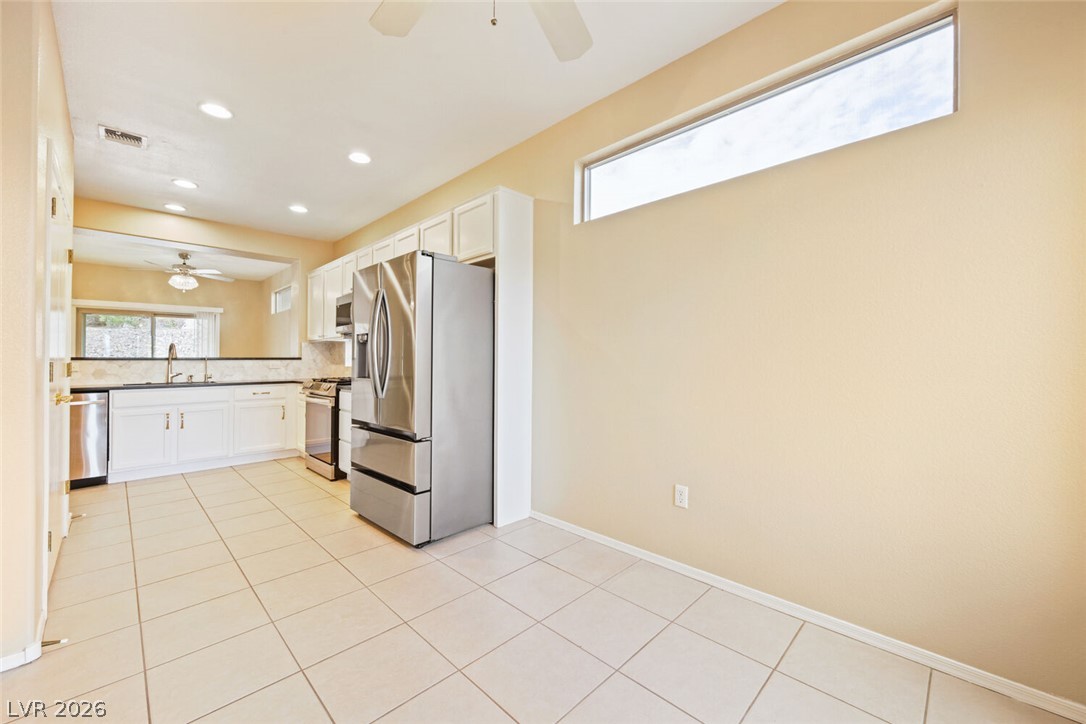 1813 Tiger Creek Avenue Henderson NV 89012