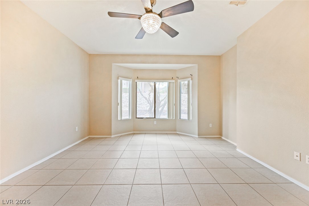 1813 Tiger Creek Avenue Henderson NV 89012