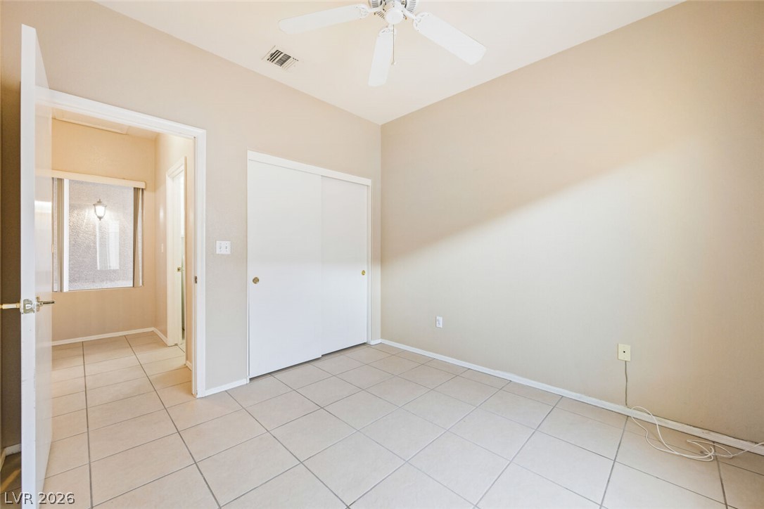 1813 Tiger Creek Avenue Henderson NV 89012